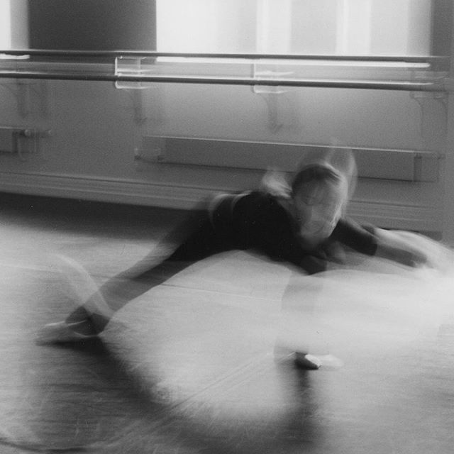 JRowlandDancing's tweet photo. Get dancing people! It's fun and healthy, the best part is you can do it anywhere and anytime! #HealthyHumpDay https://t.co/PZZvJlF8gx https://t.co/BmO0klezWk