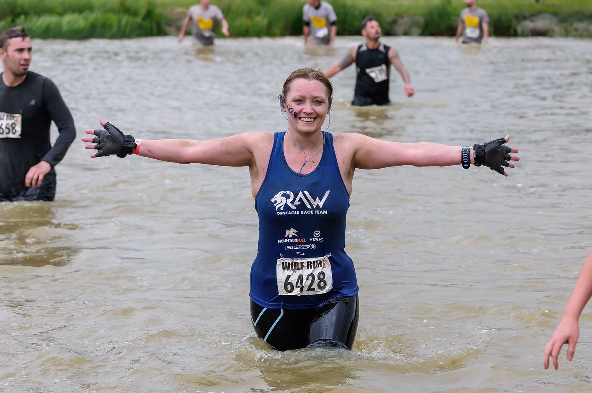 agcsm116's tweet photo. @thewolfrun @peachysnaps fantastic summer 🐺 wolfrun https://t.co/OVLxpw8cxU