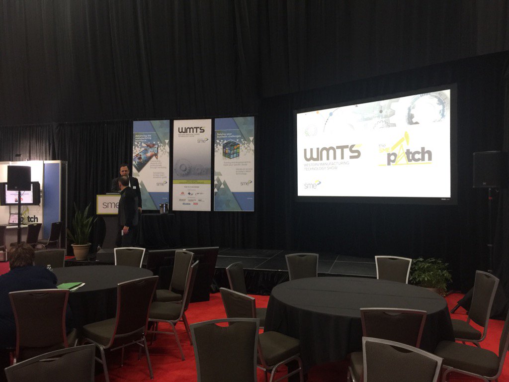 jimcarroll's tweet photo. Showtime #wmts2017 on the future of manufacturing! https://t.co/0WkOwoWaqi