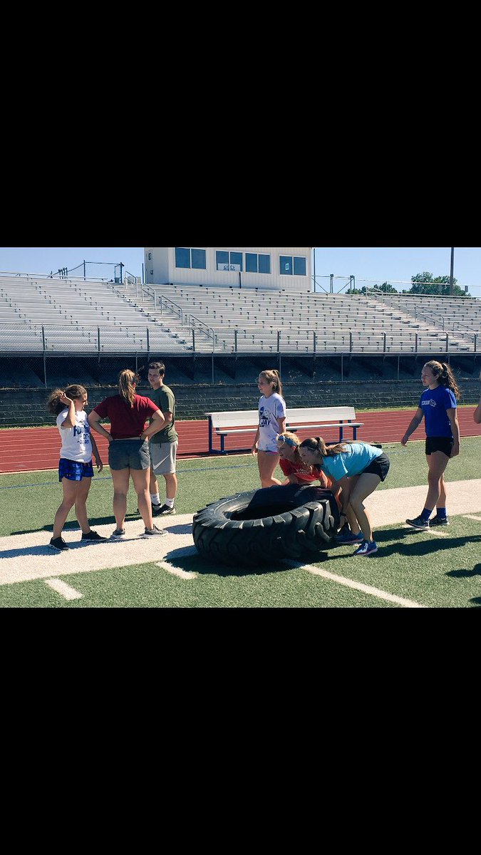 R7_Football's tweet photo. Great job by our ladies, working w/ the Army today! Getting some work done! Keep working hard. #R7Strong https://t.co/IHyDZbfsjY