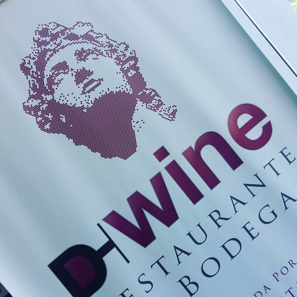 VinselCep's tweet photo. Puedes comprar nuestro #cava MIM Natura Pinot Noir en #Dwine me atrevo a decir: una de las mejores tiendas de vinos del mundo!!! @VinsElCep https://t.co/RPkchL7MbS