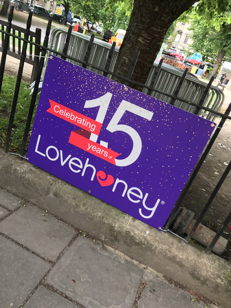 ETOMagazine's tweet photo. Happy Birthday @Lovehoney #partyincoming https://t.co/yAZIf94tyC