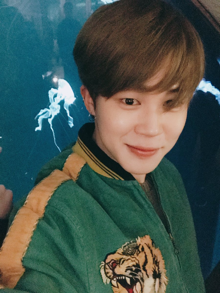 crowntaes's tweet photo. 78
#CHIMCHIM #BTSWEE https://t.co/SqosbEvPGS