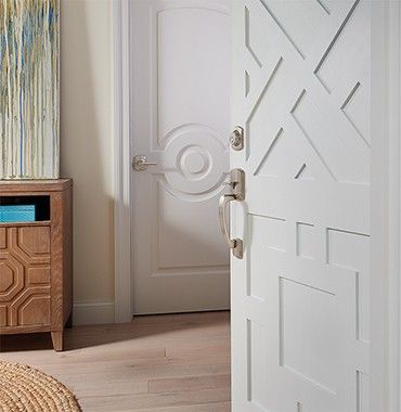 WDDSaskatoon's tweet photo. Style is in the details! With our range of interior and front door #handlesets, it’s easy to find the perfect match for your style. #yxe https://t.co/LA3oGPojMN