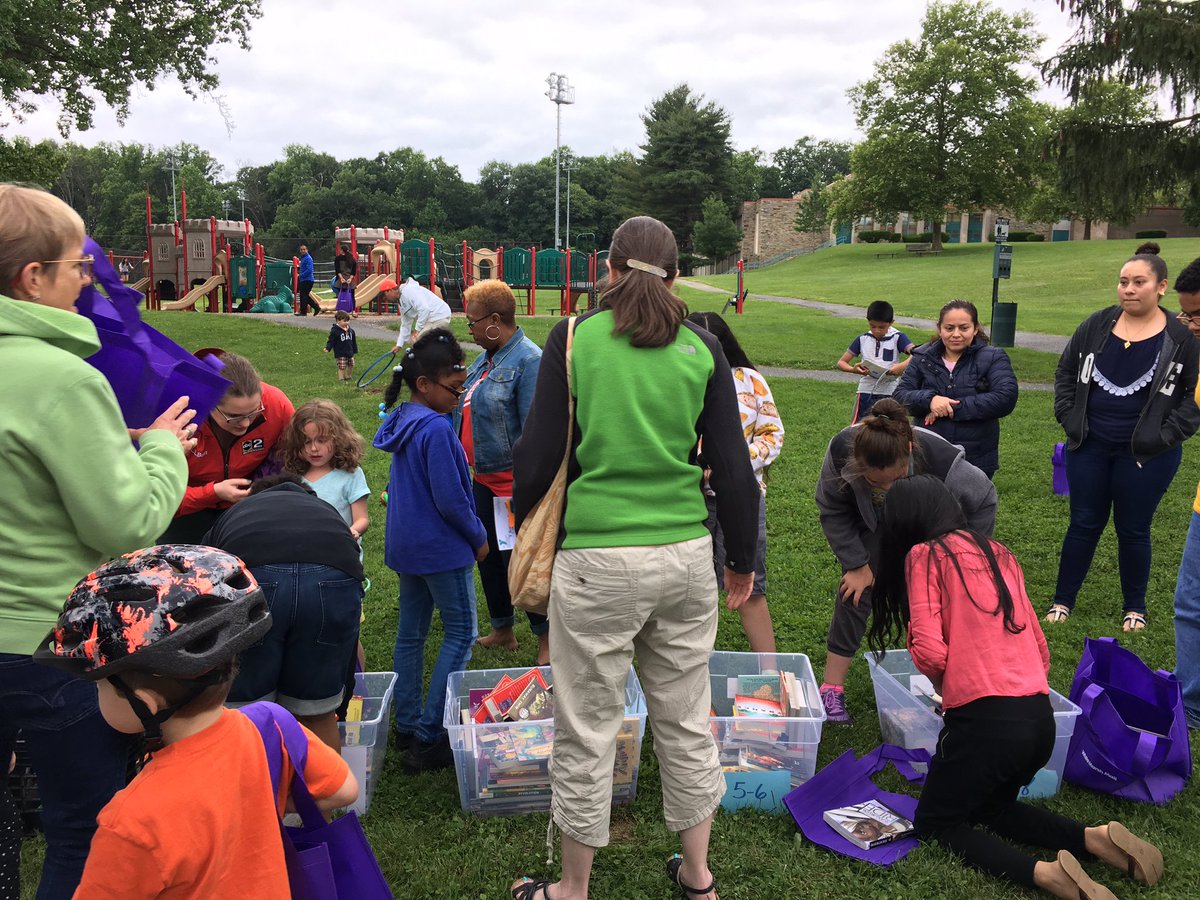 Stephanie Hales tweet media