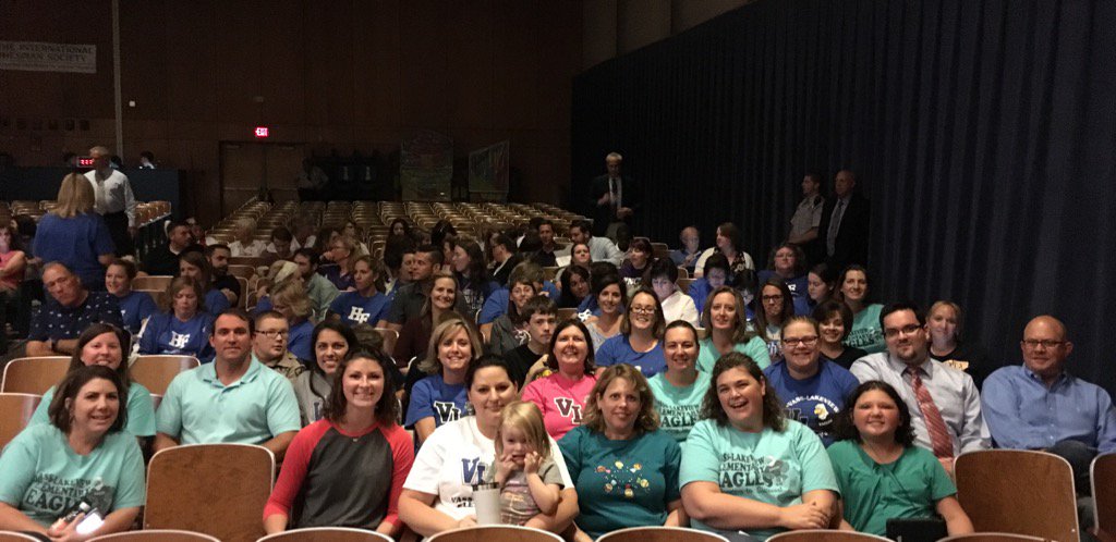 lmillsMCS's tweet photo. Vass strong! Proud to be Eagles supporting MCS. https://t.co/HgXQFPRawn