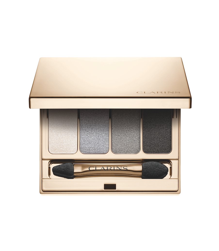 Love Clarins? I'm giving away this eye palette in "smokey" with beautiful grey shades! To enter follow <a href="/davelackie/">dave lackie</a> &amp; RT