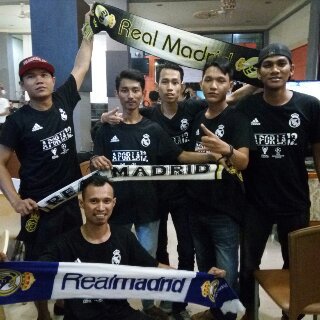 sepda_ali's tweet photo. Para siempre Real Madrid....#Camp12neS https://t.co/JiMeqyXh85