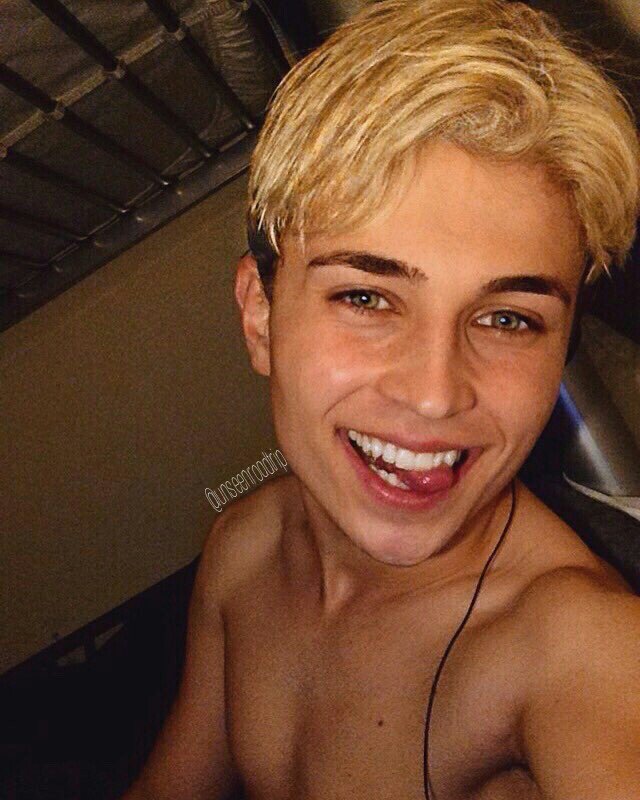 unseenroadtrip's tweet photo. @RoadTripTV Brook spam pt6
#fetusbrook https://t.co/y60m23fSu5