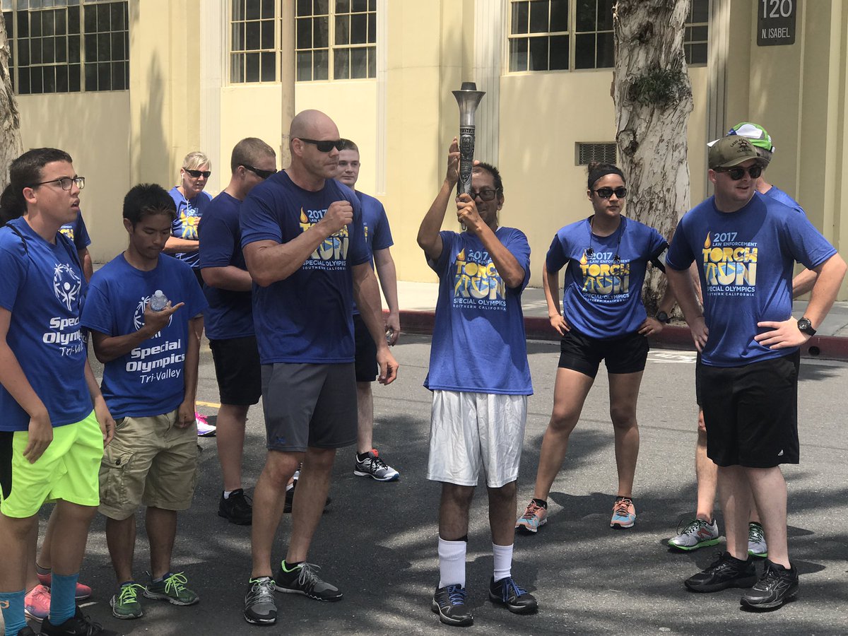 MyGlendale's tweet photo. The Annual @SOSoCal Law Enforcement Torch Run
Congratulations to all!
#myglendale @GlendalePD https://t.co/EI25dyTmhg