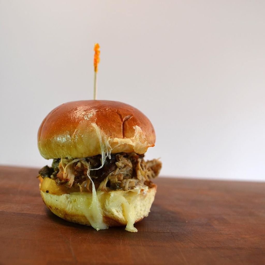 phoenixsavannah's tweet photo. Menu Feature of the Day: The Jerk Store - Caribbean Jerk Chicken, Pepper Jack Cheese, Peperoncini Mayo, Grilled Pi… https://t.co/UUJVpWVWwn https://t.co/ErJYPgpZp5