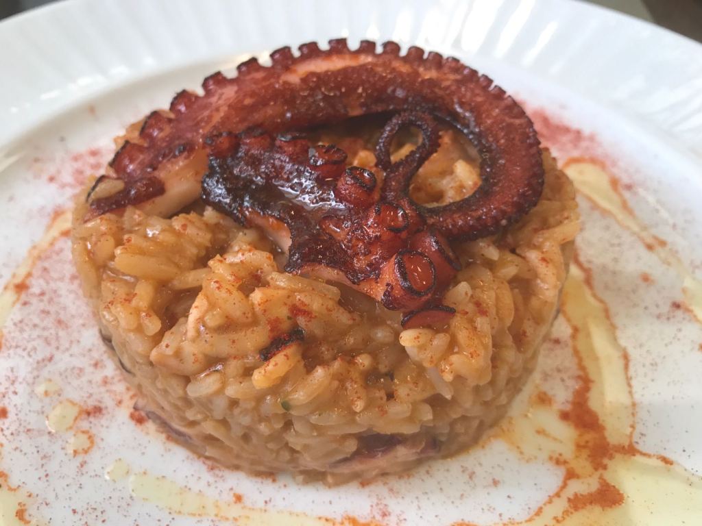 Embutidosgeras's tweet photo. Arroz con pulpo https://t.co/YOhiozg4Es https://t.co/hFmSlVosqM