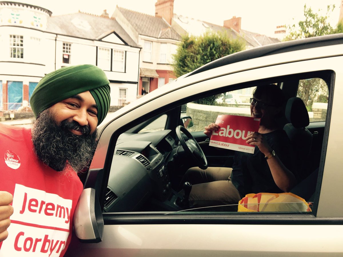 PeoplesMomentum's tweet photo. Members out on #labourdoorstep in Plymouth, Sutton and Devonport for the penultimate day of #GE2017 campaigning. #mynearestmarginal https://t.co/F2Fv23OX4d