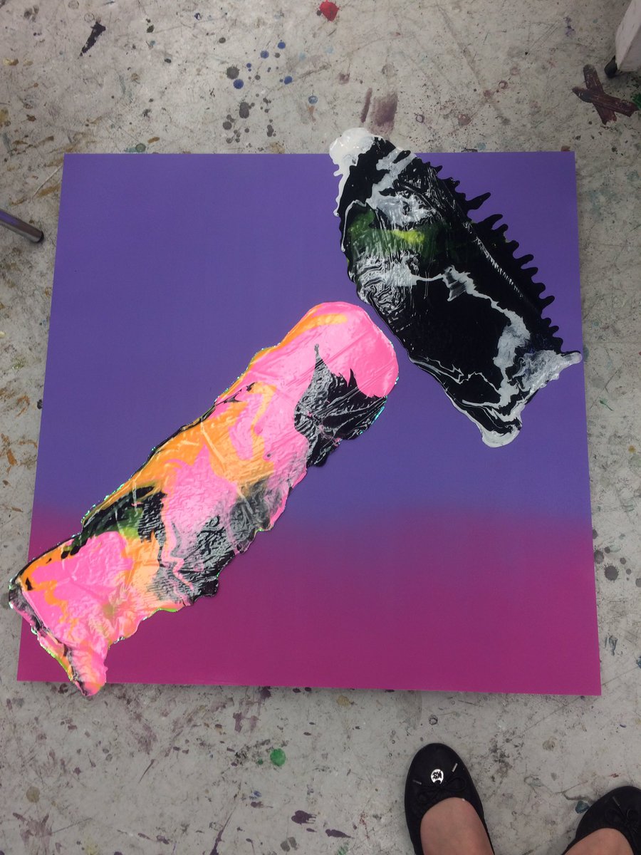 diane_roe's tweet photo. Work in progress #offthecanvas #series #painting #Acrylicpaint. #art #abstractart #neon #paintskins https://t.co/tKCoq0bpJp