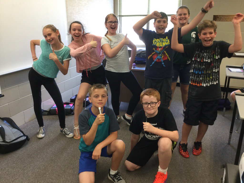 amanda_militzer's tweet image. Final typing club competition- three cheers for our loyal supporters and announcers #nitrotype #TypingClub #60wpm