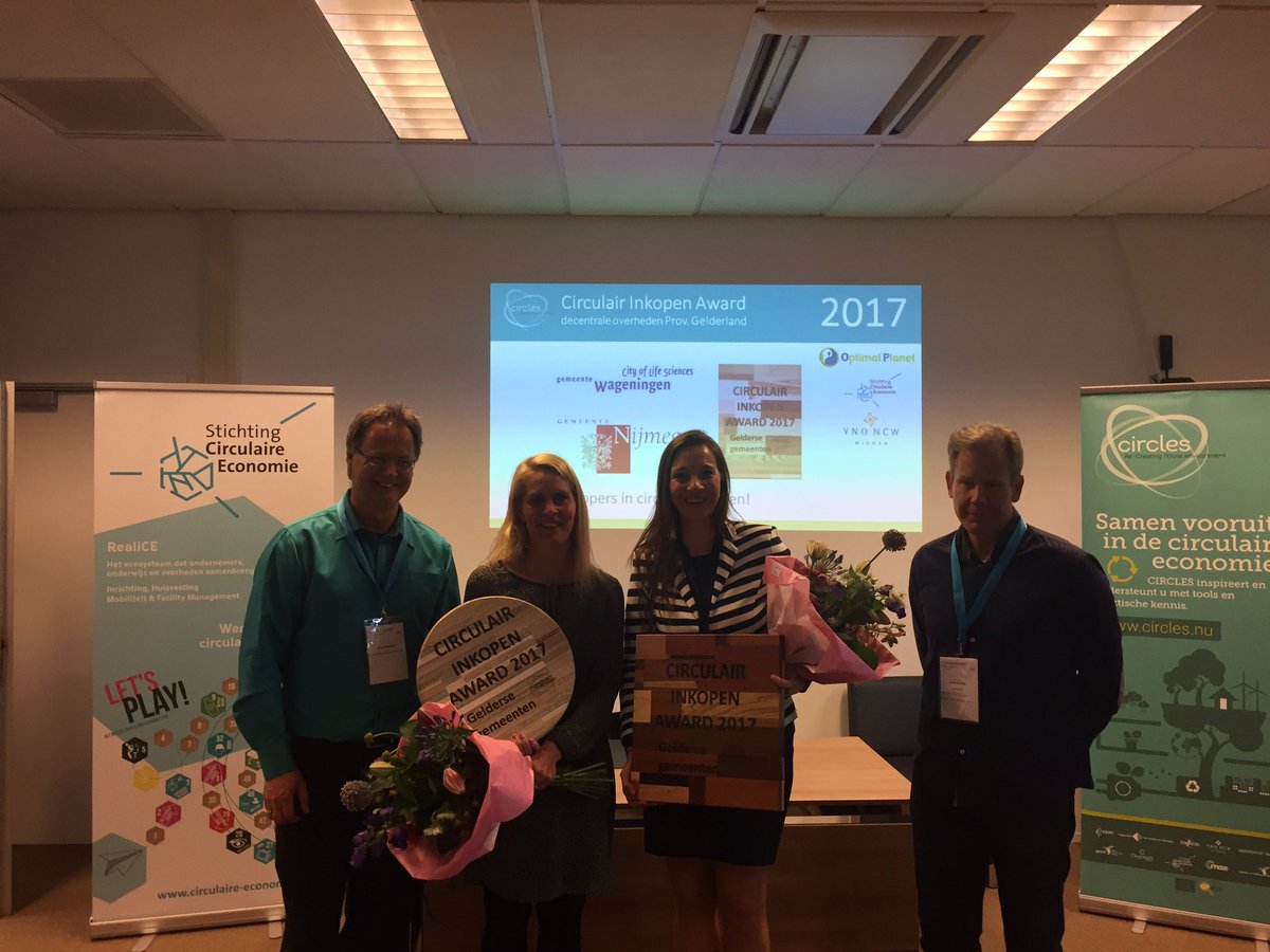 __CIRCLES's tweet photo. En de eerste winnaars zijn gemeente #Nijmegen en #Wageningen #circulair #inkopen award. #RuimteGLD https://t.co/o3CY5Mvz3w