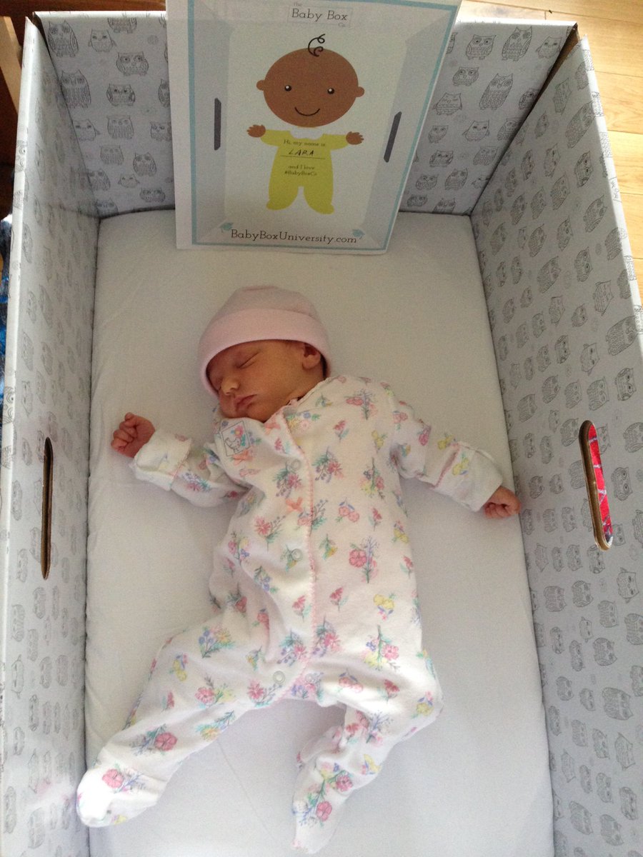 Sashulienka's tweet photo. Thank you for our #babybox our baby girl Lara is enjoying her afternoon naps. 👶🏼😴💤 #BabyBoxUniversity #safesleep https://t.co/pNolP3myxy