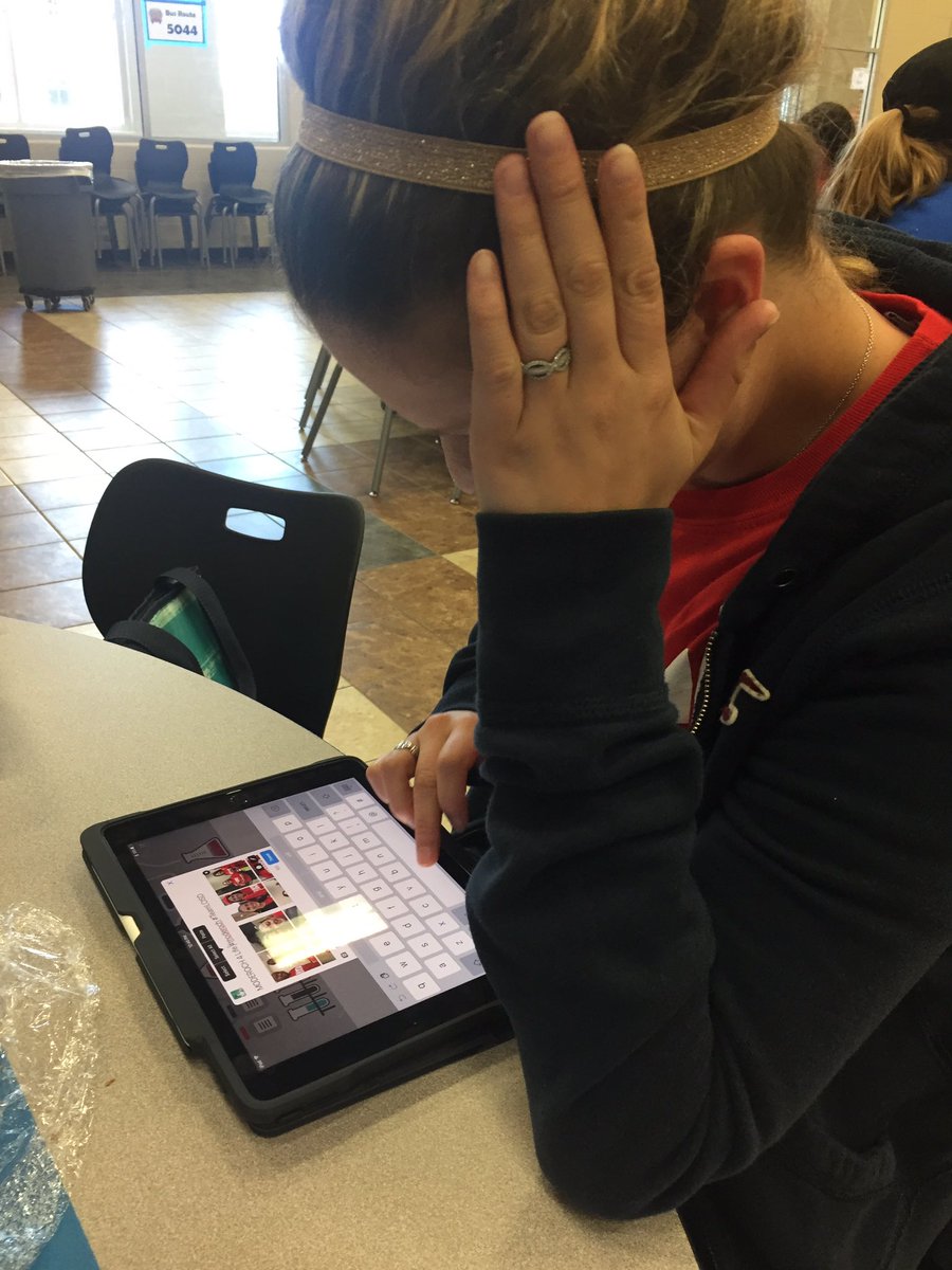 FulshearScience's tweet photo. The making of the next #tweetoftheday by @BTODORscience  #witnessinggreatness #TeamLCISD  🏆🥇 https://t.co/raEp8GNxLV