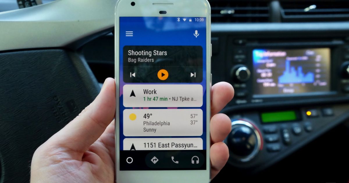 engadget's tweet photo. Waze arrives on Android Auto after a year-long wait https://t.co/kylGEGLdsx https://t.co/59XWTRT7Bk
