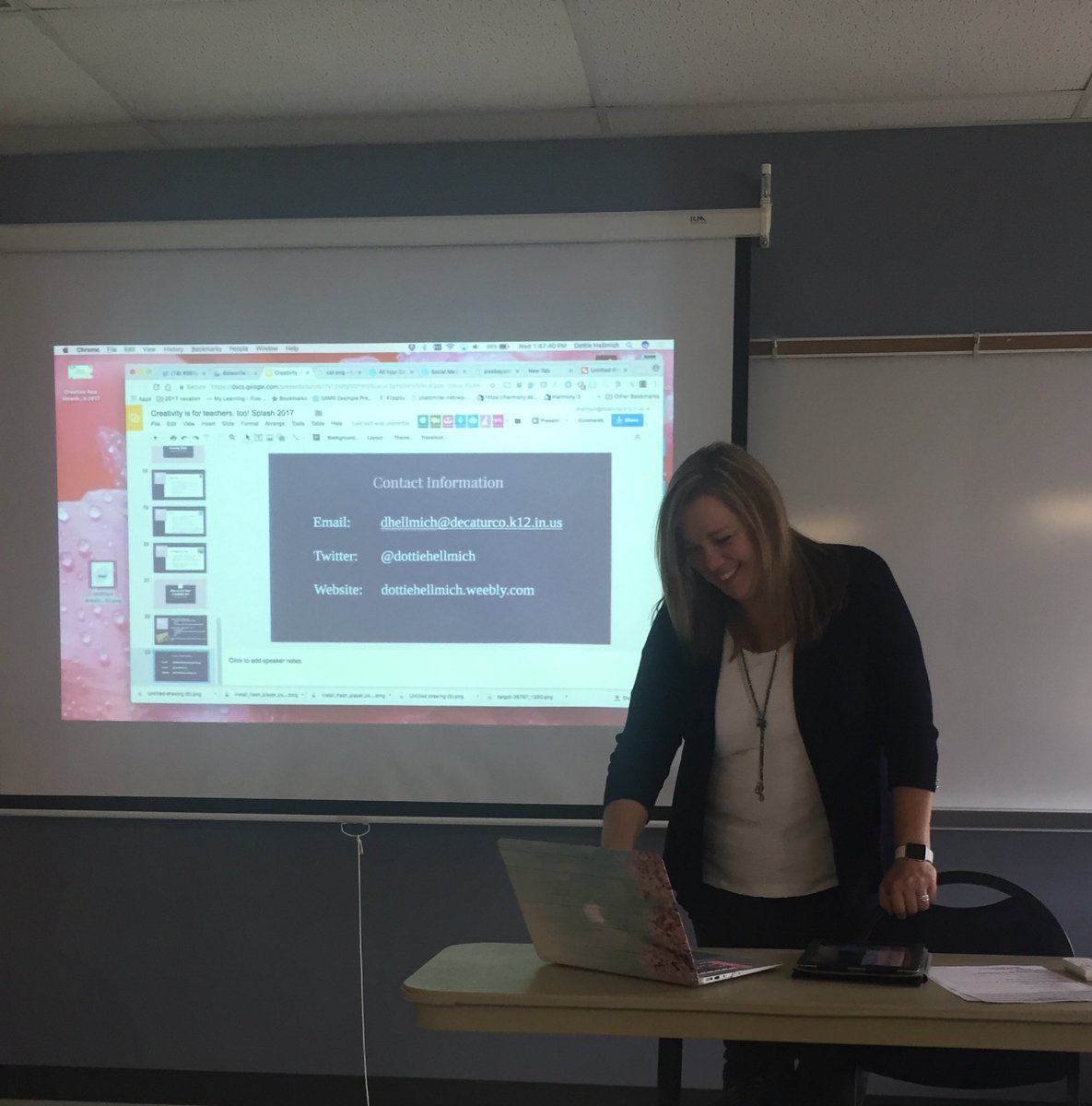 BornsToRead's tweet photo. Teachers can be creative, too! Good stuff from @dottiehellmich at #SEISplash! #dccstech https://t.co/VW4MM7p8Zf