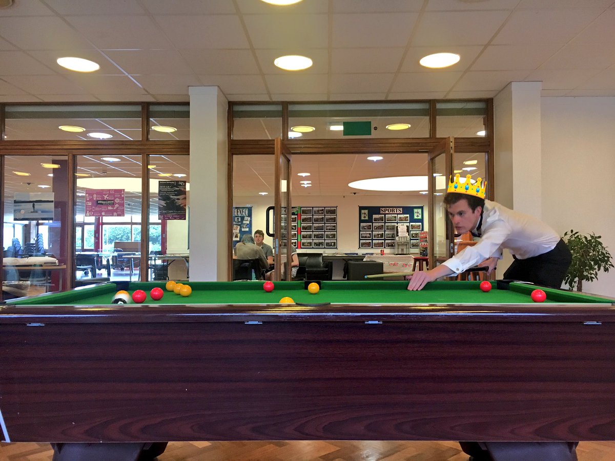 vmpct's tweet photo. Chris 'The kingpin' Green steps up to the table. Is this the shot? https://t.co/r7TzTP66es