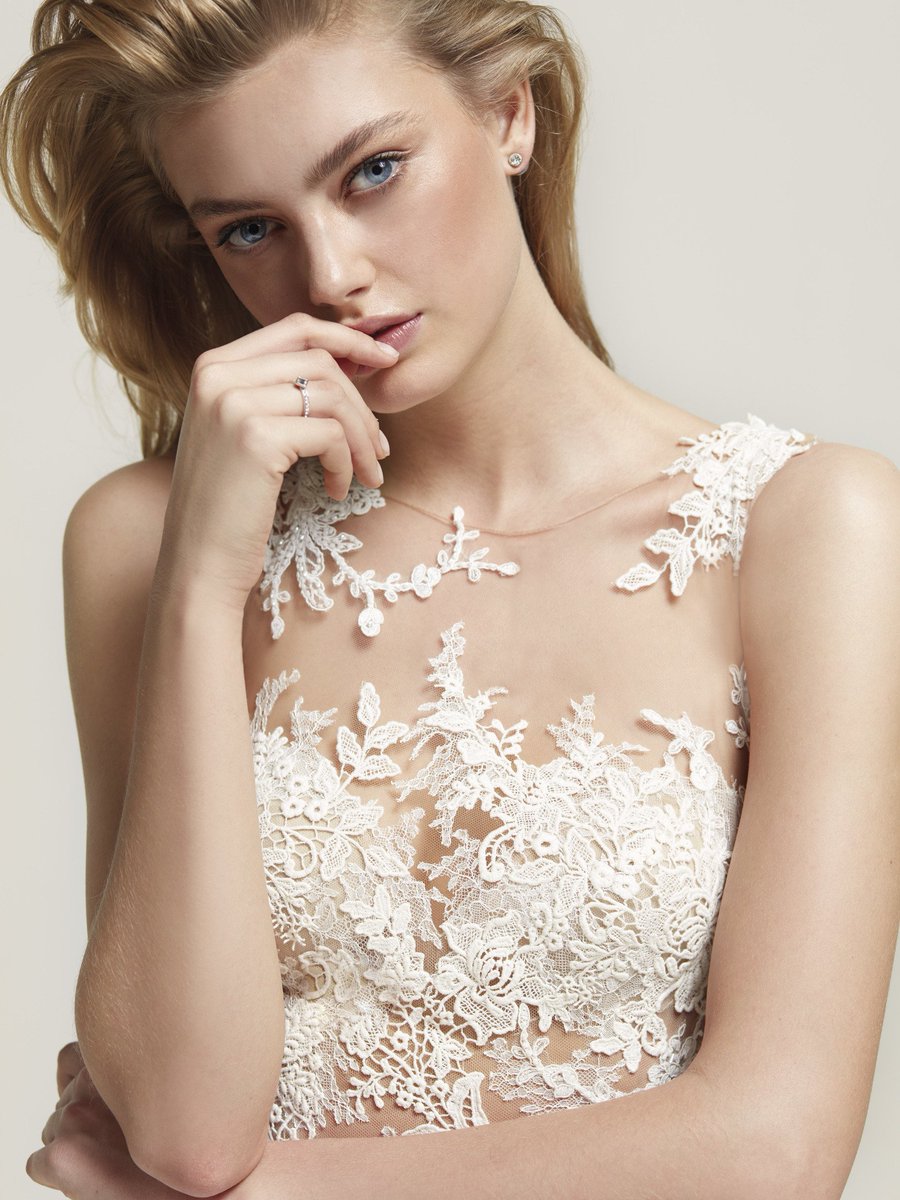 LupanaVilchez's tweet image. Este Domingo 11 de junio las espero en la #Pasarela del #WeddingExperience  3pm en el hotel #MSMilenium Entrada sin costo #novias #bodas