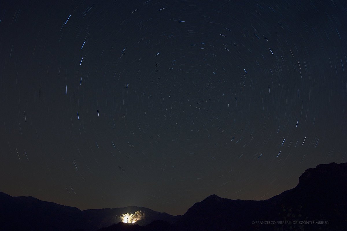 Simbruini's tweet photo. Come ogni anno, tra poche notti il piccolo santuario della #Trinita sarà il polo che orienterà il cammino di tante genti dell'#Appennino https://t.co/R18ZEY7N4j