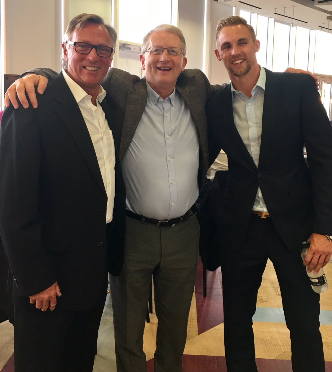 Peter4tax's tweet photo. Great to meet two @WestHamUtd legends #AlanTaylor and #JackCollison tonight at Special legends evening ⚽️⚽️ https://t.co/LQUAOfVryy