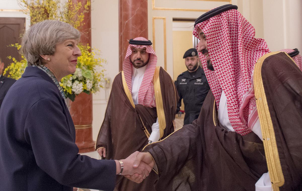 Steve_Cooke's tweet image. Here's the #BloodyDifficultWoman grovelling to the brutal royal dictators who run Saudi Arabia. #VoteLabour on #June8th.