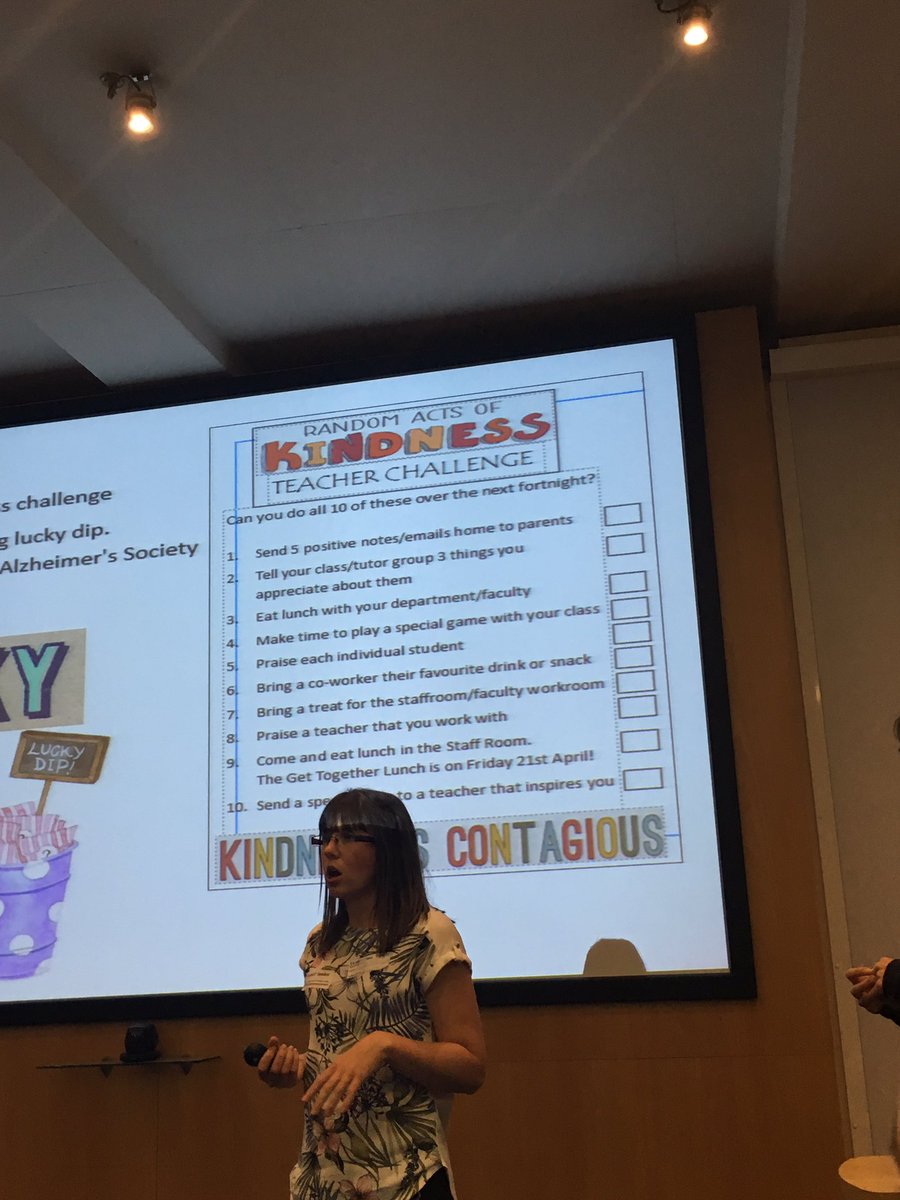 engteachwbs's tweet photo. Love this from @fionahayden at #TMEM17 #kindnessiscontagious https://t.co/gsLeQDSdrS