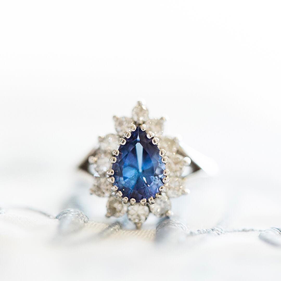 ELD_Lauren's tweet photo. Could your #somethingblue be any more beautiful? We love this photo by @ashleygranstad! --> https://t.co/LTvxNXPQTJ #TheVList #JAXWedding https://t.co/A5f6EI4jxK