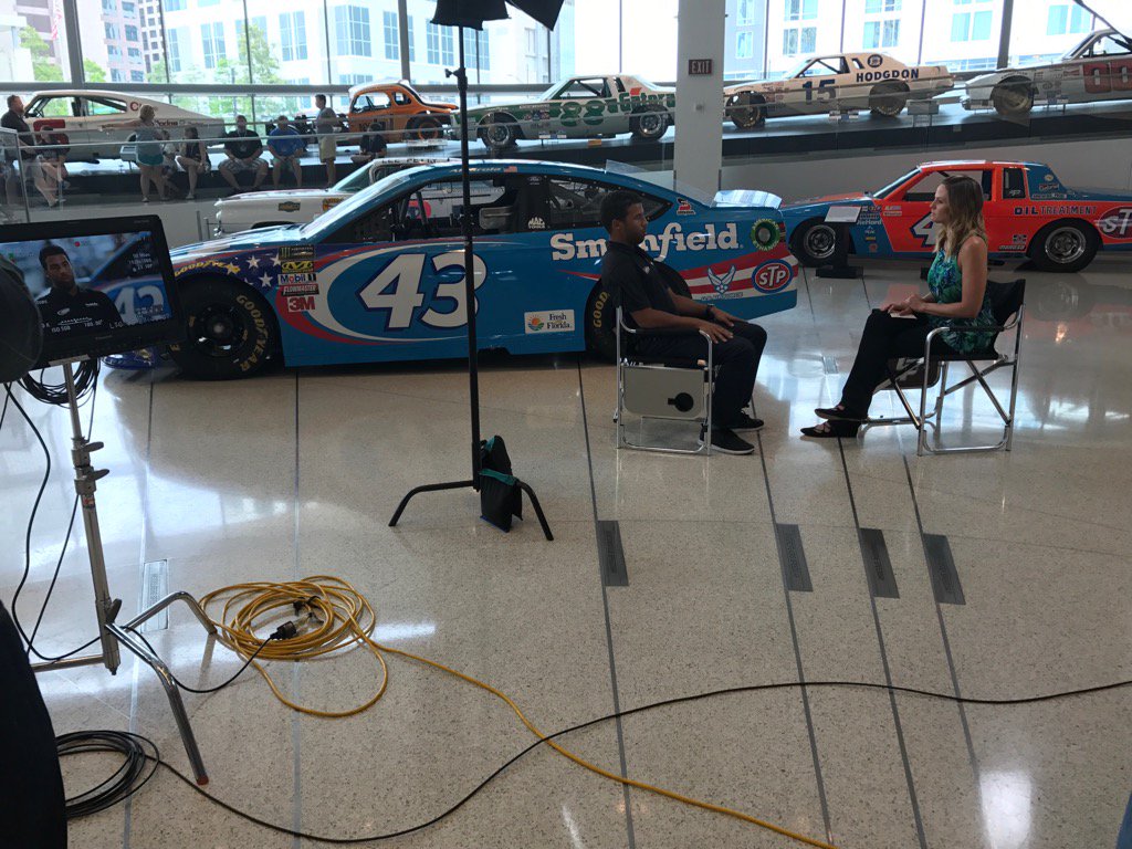 LEGACYMotorClub's tweet photo. We're hanging @NASCARHall today w @BubbaWallace talking his 1st @MonsterEnergy start in #43 @SmithfieldBrand Ford. https://t.co/XlI4bg2zKS