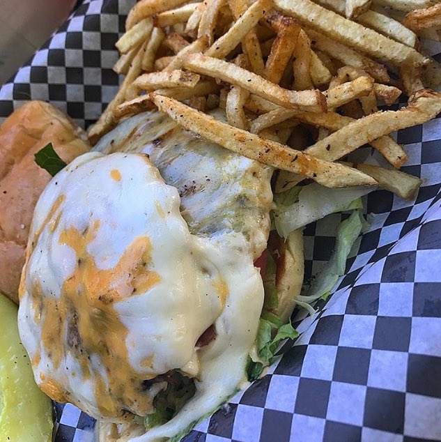 Now that's a burger!! #eatpetes #paninipetes #sandwichlife #burgerlife