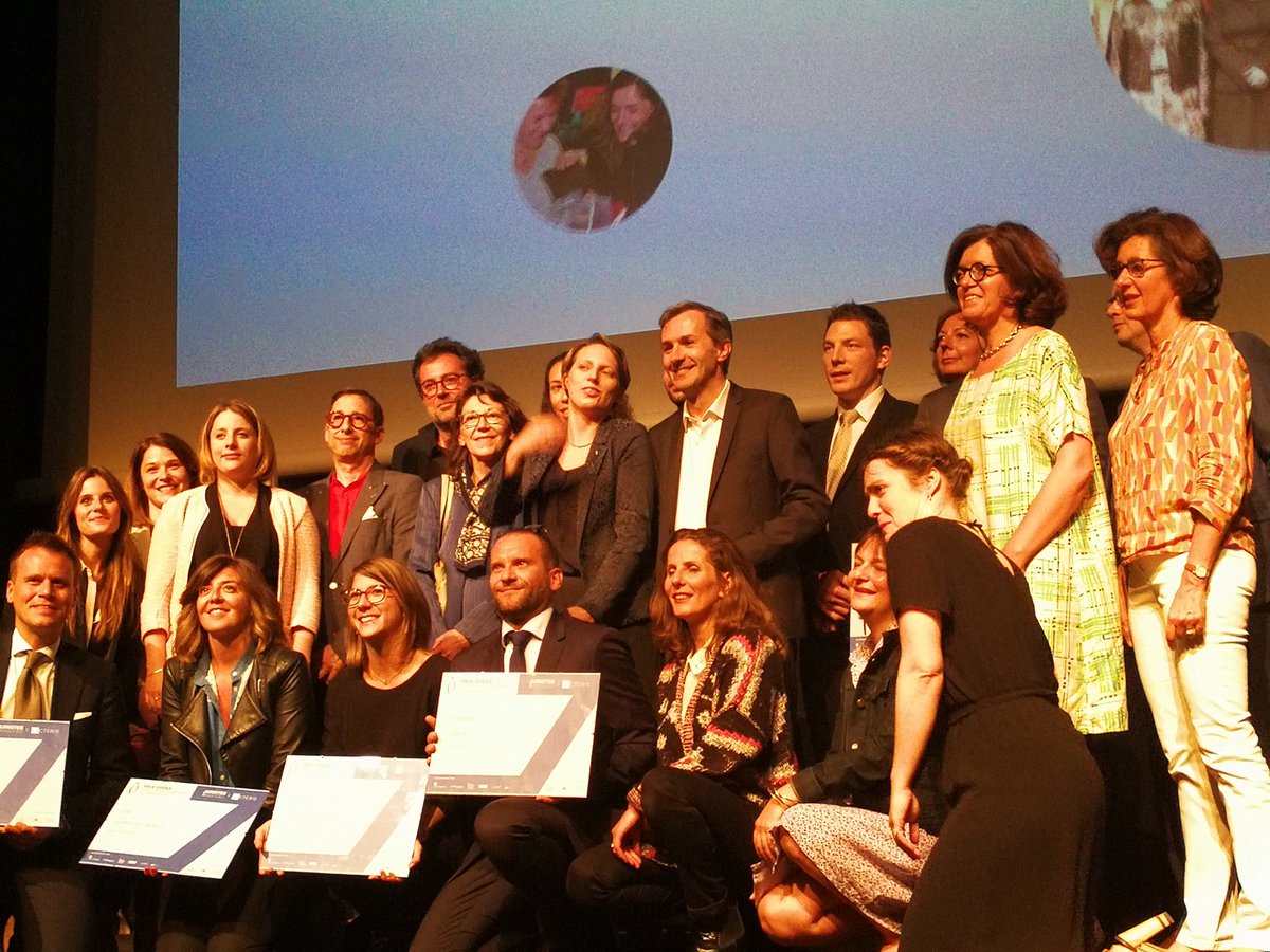 come_inc's tweet photo. La belle famille de la com #avocats #prixopera 2017 ! https://t.co/BfNqaQJgGc