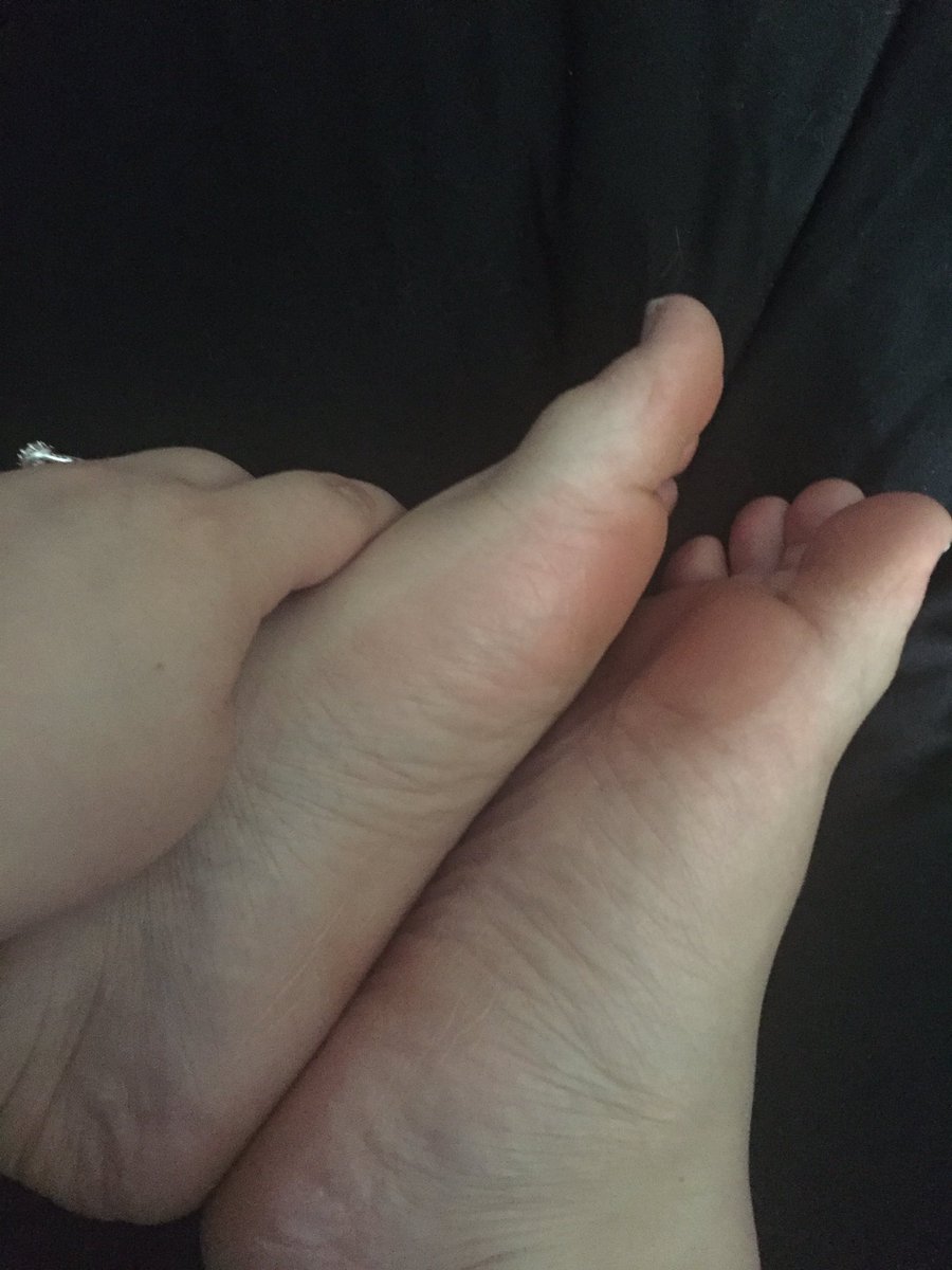 GoddessDylan's tweet photo. My feet are tired. Who would love for me to walk all over them? #footfetish #goddess #paypig #findom #footworship 😏 https://t.co/MwP5VnyjqL