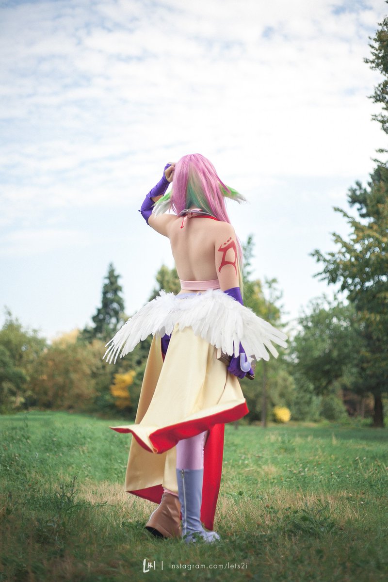 lets2i's tweet image. 【not Dokomi 】 #sameLocation #closeEnough 

still didn't had any real shoots this year "Orz // wanna save up for new lenses too #NGNL #Jibril