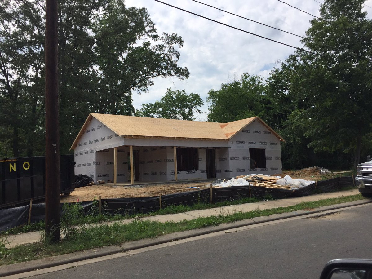 BekkiBf's tweet photo. #WeSupportCDBG @SecretaryCarson @SenatorCollins @SenJackReed Don't cut our programs for at risk neighborhoods!!! #CutsHurt https://t.co/VdXghRtie6
