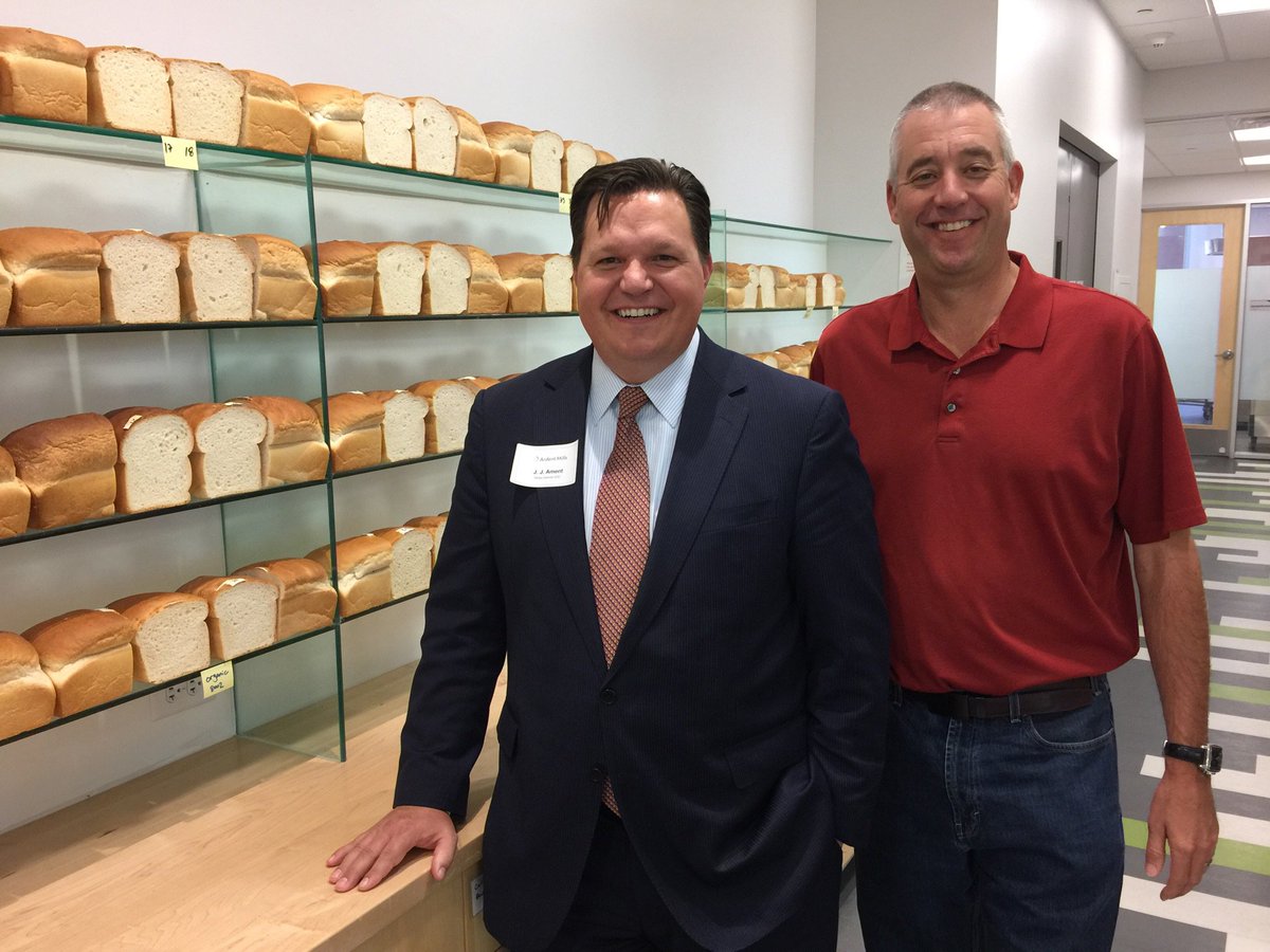 MetroDenverEDC's tweet photo. .@ArdentMills' COO Bill Stoufer and our CEO @JJAment enjoying lunch and a tour today! https://t.co/6uT85RjA0r