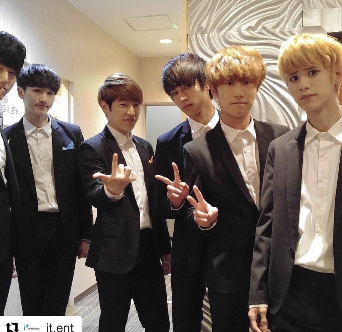 LEESEOKYU_TH's tweet photo. 170607 IT.Ent IG Update 
#produce101 #이서규 #서규 #leeseokyu #seokyu #อีซอกยู #PUREBOY https://t.co/tZsRFxw1sI