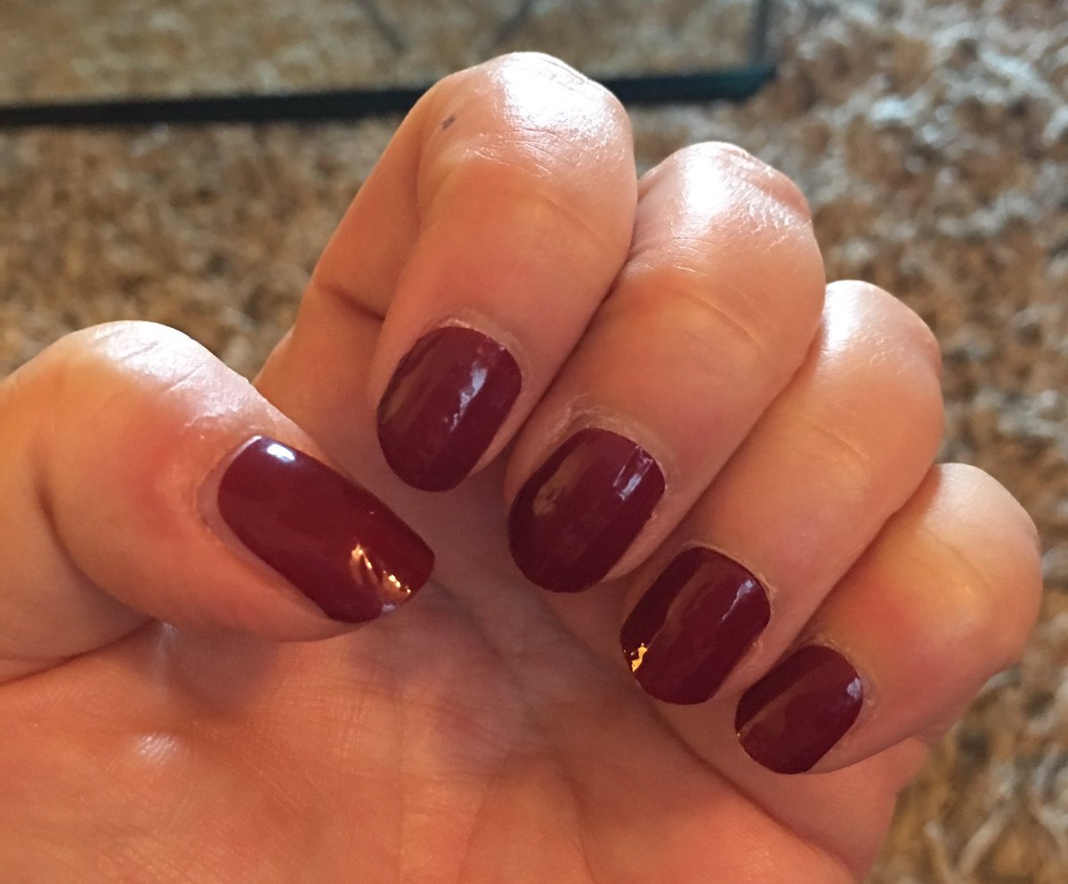 anneaubry's tweet photo. @MyPatchNail j'ai testé, aimé, adoré, et adopté, c'est dit !
À la poubelle les vernis bouteille 😝#mynailpatch #vivelevernisimprimé #incoco https://t.co/1QI5jVGBDR
