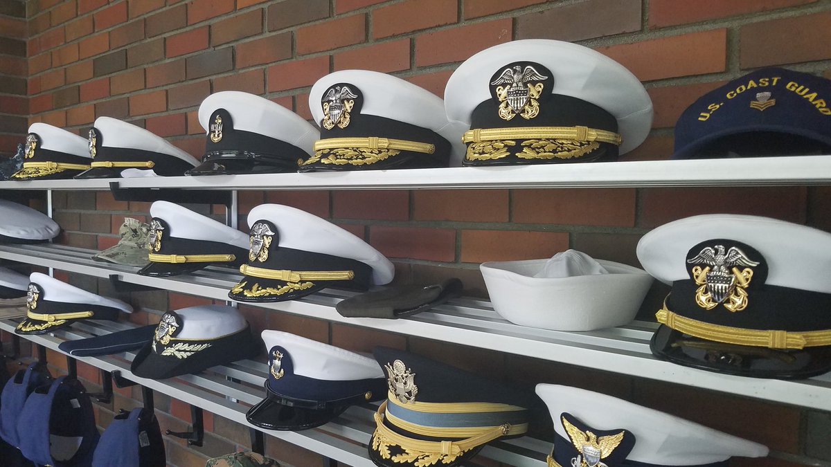TomPorterDC's tweet photo. Had a great visit to @USCG Station Portland for lunch during @USNavy #FleetWeekPortland. Flank steak with chimichurri sauce was amazing! https://t.co/CS2cGwIwXV