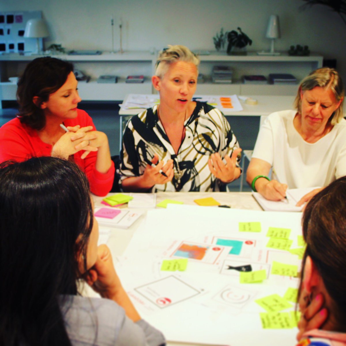 TEDTextiles's tweet photo. Final discussions of a brilliant day #circularspeeds #designthinking #fast&amp;light @Filippa_K @mistrafashion @rlearley @kategoldsworthy https://t.co/SWTm2qH4vi