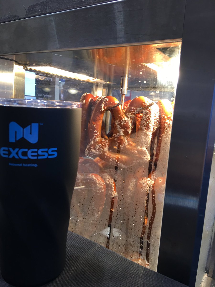 ibnwadie's tweet photo. Hungry ๐? @nexcess #booth1300 #IRCE17 https://t.co/VDh5REZ4TI