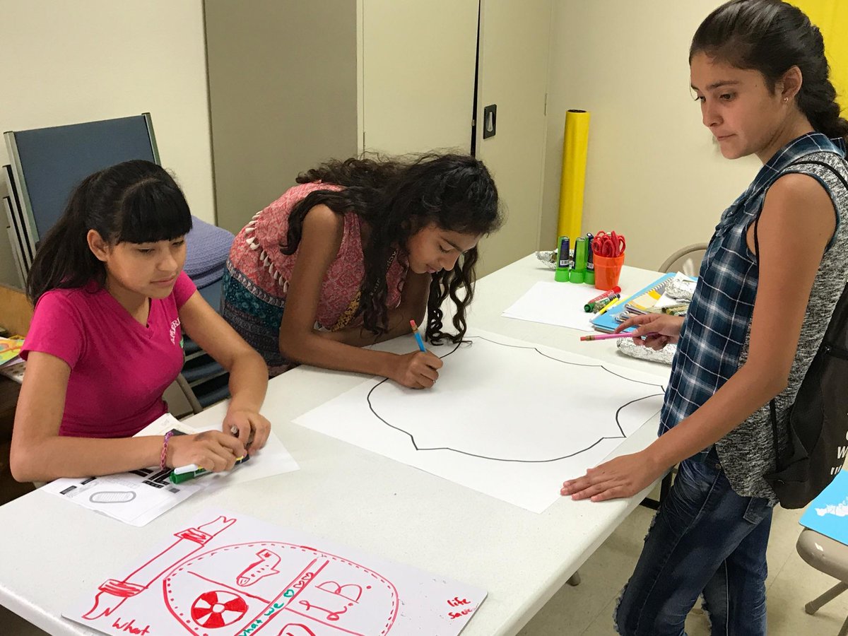 SusanaFrescas's tweet image. First day of Fine Arts Language Camp! 
Kids excited to learn and use language. 
#it&apos;sallaboutkids #summerlearningfun
@SanElizarioISD