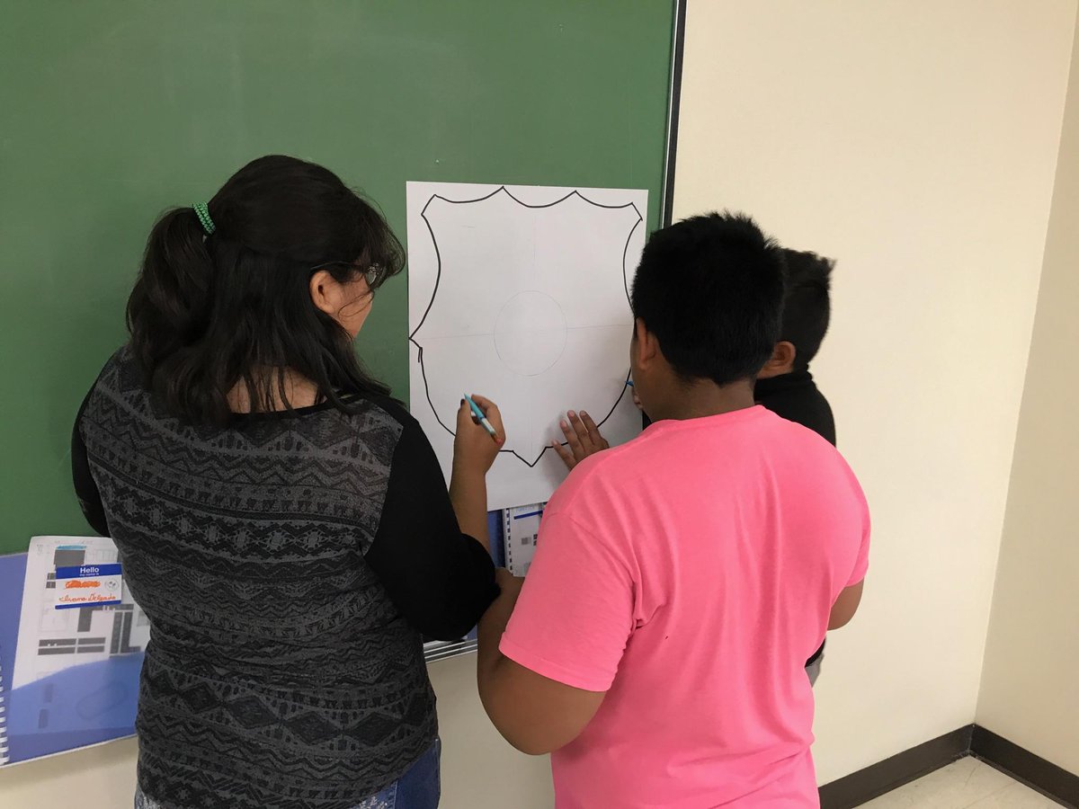 SusanaFrescas's tweet image. First day of Fine Arts Language Camp! 
Kids excited to learn and use language. 
#it&apos;sallaboutkids #summerlearningfun
@SanElizarioISD