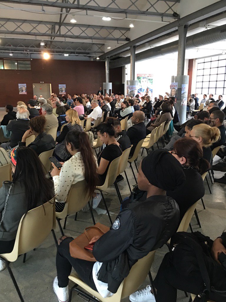 MRCValdeMarne's tweet photo. Forte affluence au meeting de @jluc_laurent avec 250 personnes présentes à #Ivrysurseine #JLL2017 https://t.co/D7EYo07Gy4