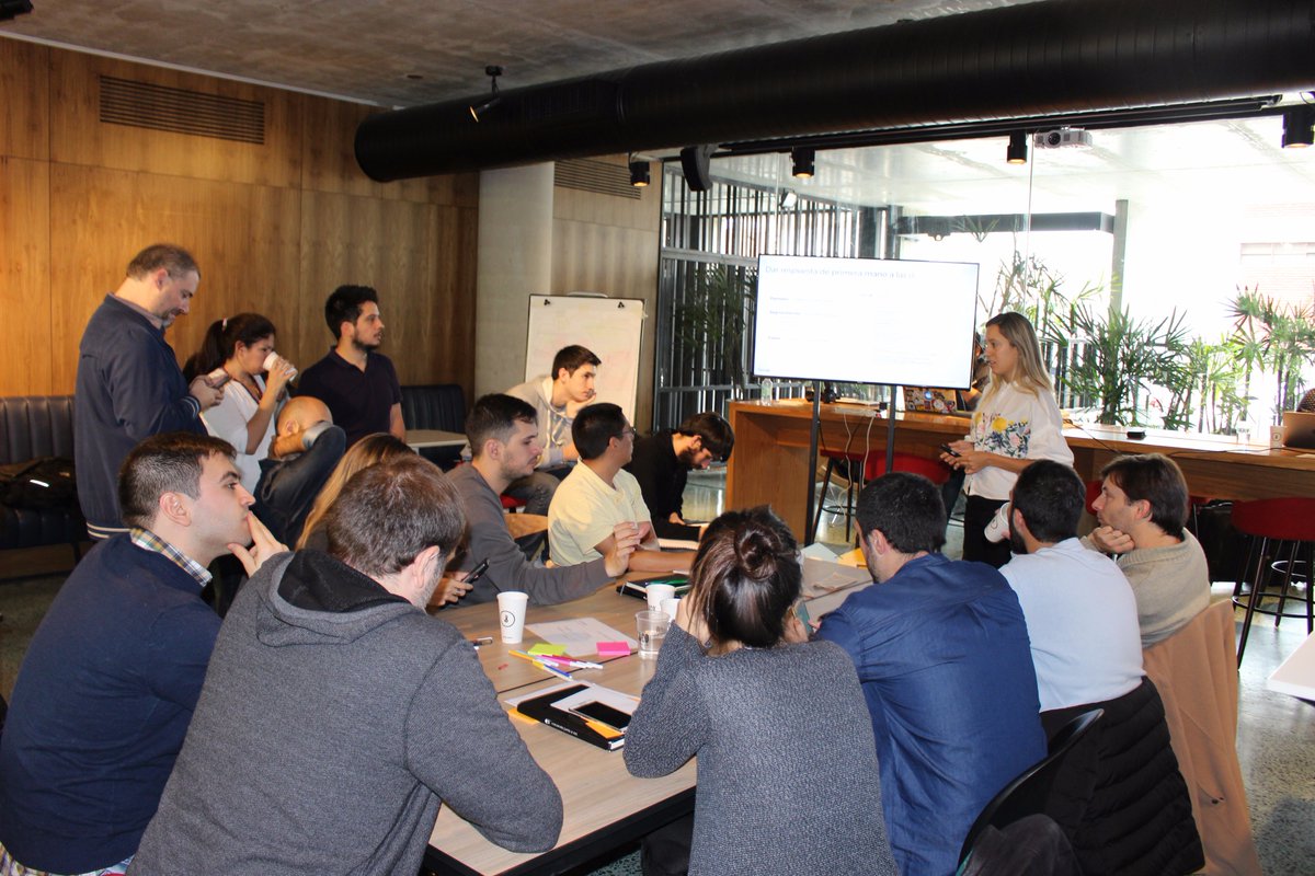 StartupBA's tweet photo. Gracias a todos los mentores que estan en #GooglelaunchpadBA hoy en @areatres. #emprendedores https://t.co/U8Crb5OND6