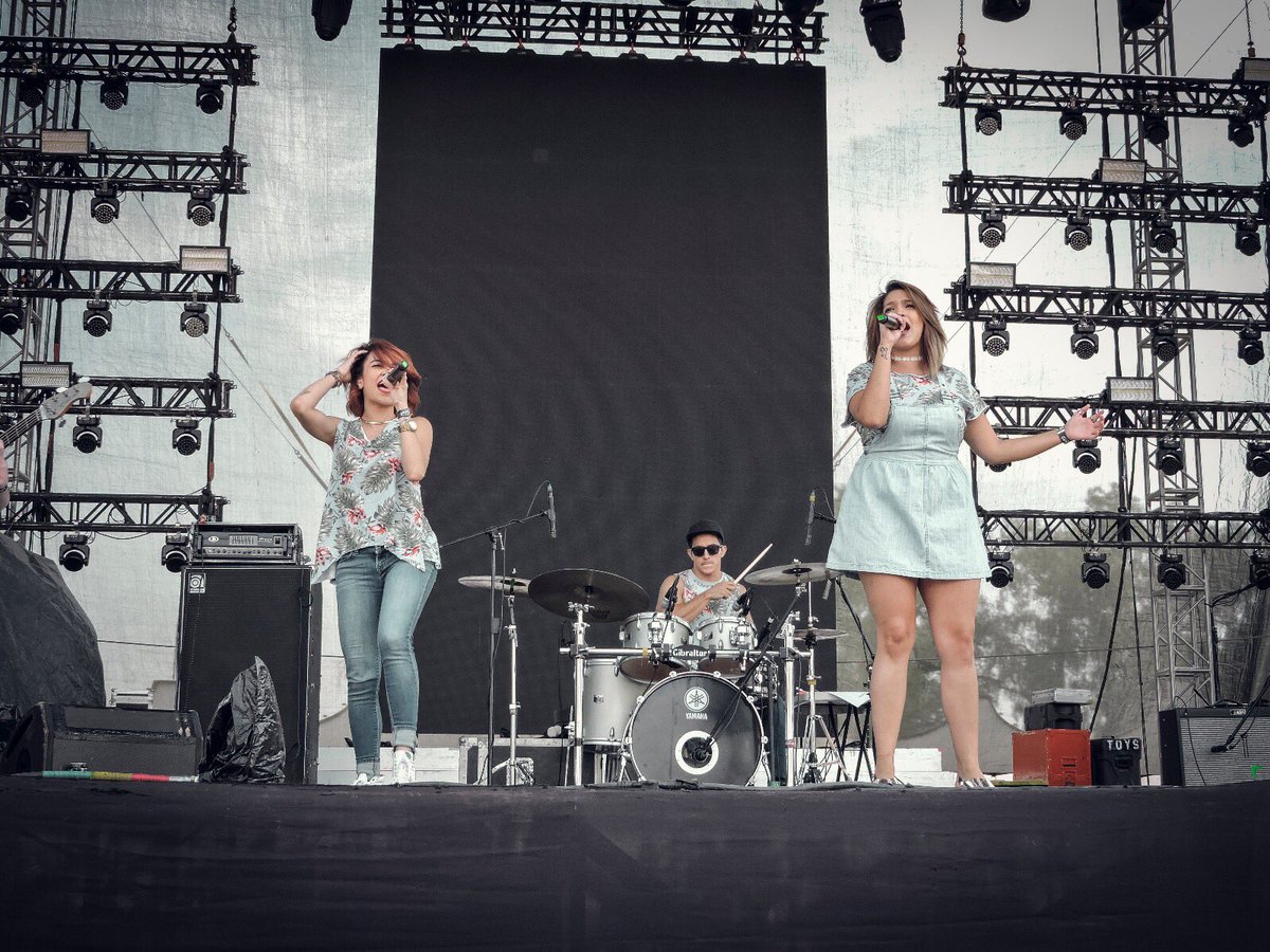 Somos felices en el escenario. 
#sudaramx