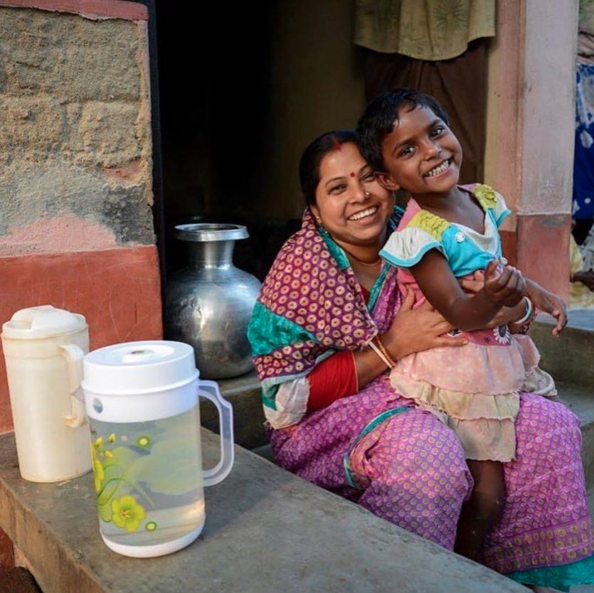 denvermattress's tweet photo. Every mattress sold makes a difference for families just like this around the world through our #givingpartner @WorldVisionUSA. #cleanwater https://t.co/9CNsFrZ0ln