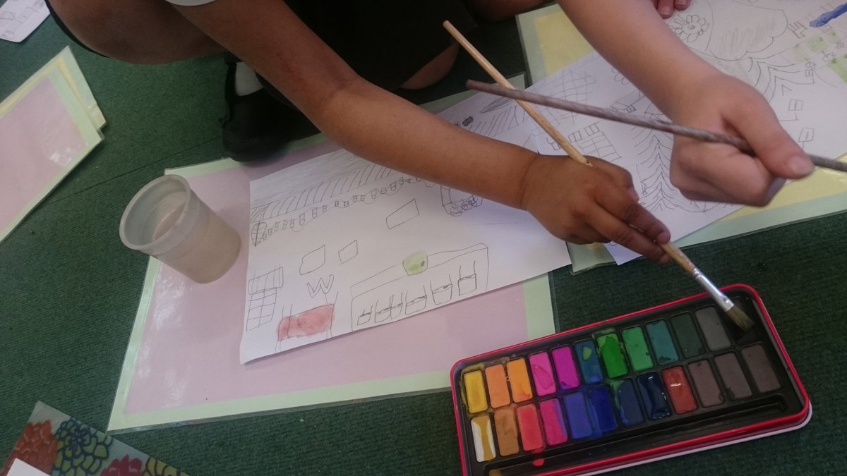 HJAMrsUpfield's tweet photo. 2NH have enjoyed designing their new outdoor learning area using watercolours! https://t.co/x1rQmIXeZ3